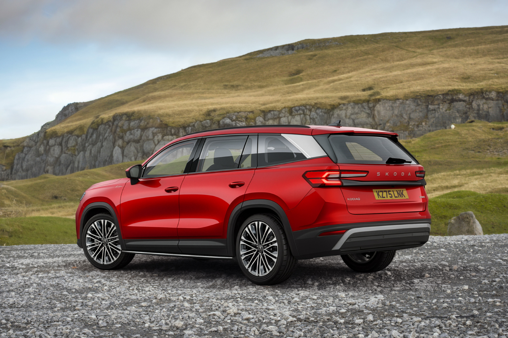 SMALL_Kodiaq_L&K_rear